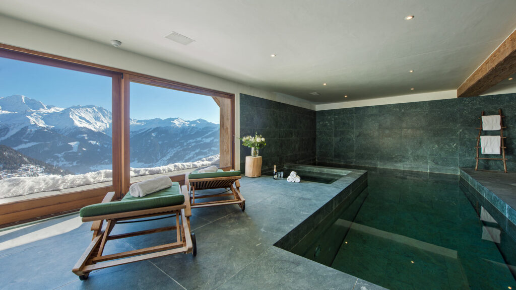 Image of a ski chalet: "Cozy ski chalet in the Alps perfect for winter vacations"